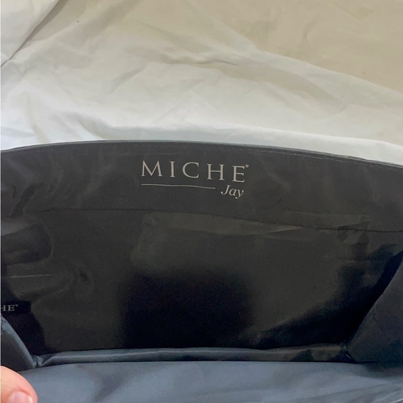 Miche Green and Blue Clutch with Textured Fabric and Gold Hardware - Picture 5 of 8